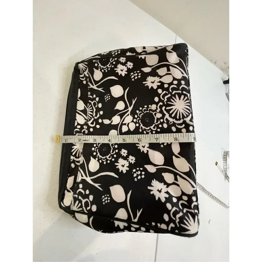 Thirty One black white make up bag zippered